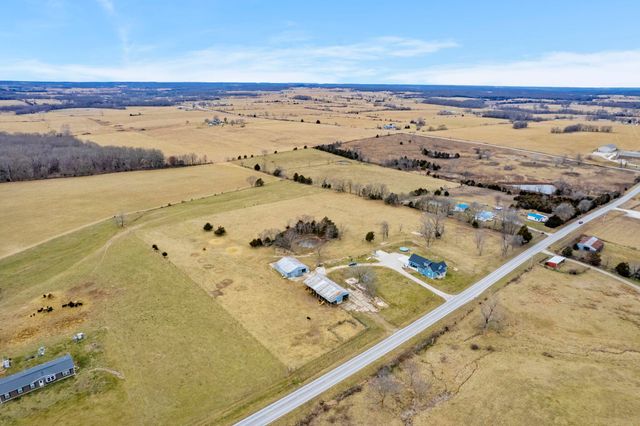 9721 State Highway C, Marshfield, MO 65706