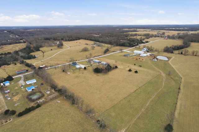 9721 State Highway C, Marshfield, MO 65706