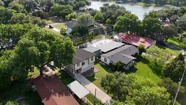 3810 Roaring Springs Court, Granbury, TX 76048