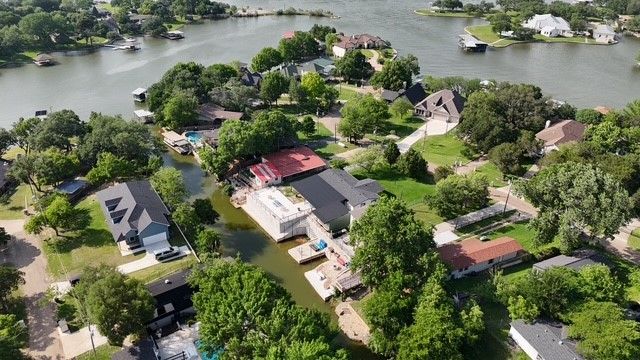 3810 Roaring Springs Court, Granbury, TX 76048