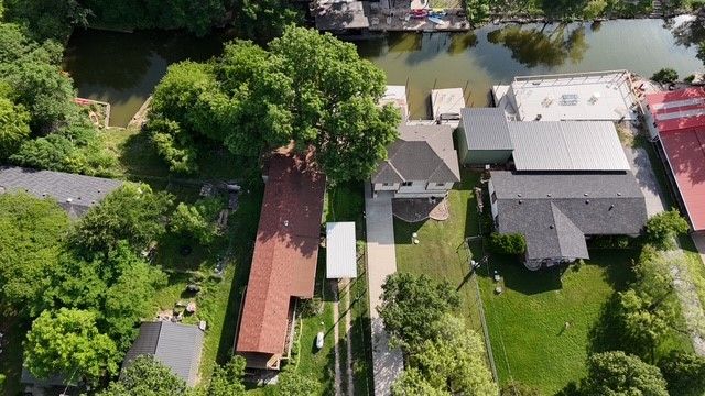 3810 Roaring Springs Court, Granbury, TX 76048
