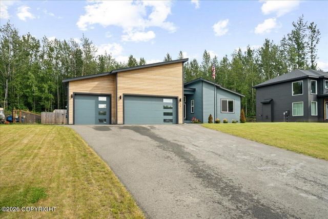 519 N Bethel Place, Palmer, AK 99645