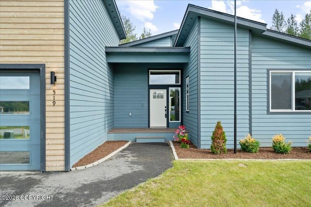 519 N Bethel Place, Palmer, AK 99645