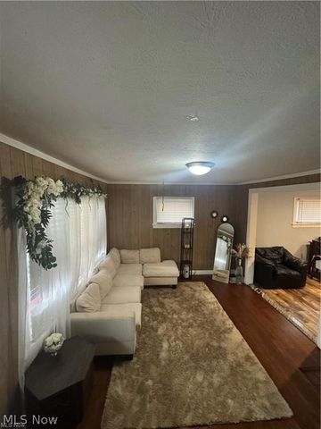 7919 Beman Avenue, Cleveland, OH 44105