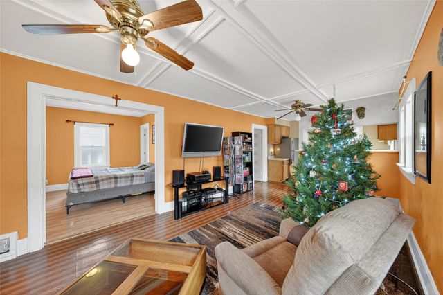 1617 33rd Street, Des Moines, IA 50311