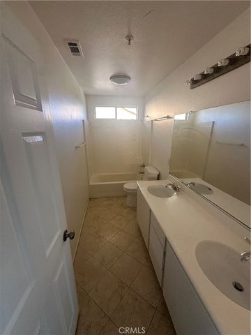 16623 Almaden, Fontana, CA 92336