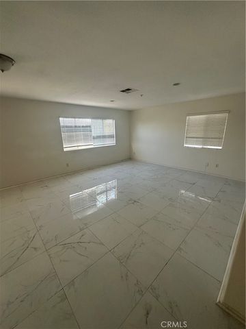 16623 Almaden, Fontana, CA 92336