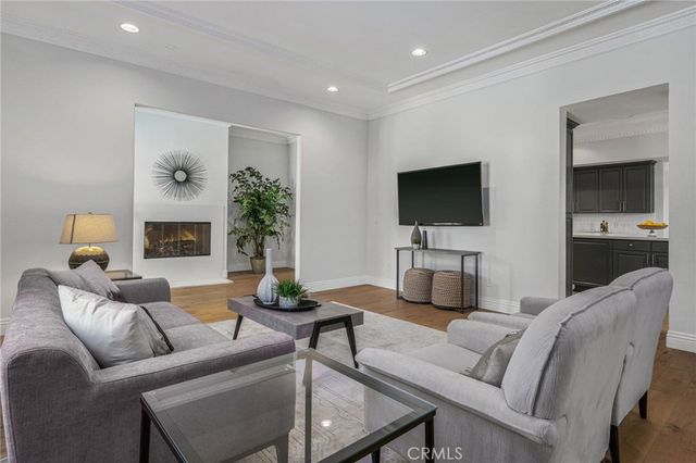 16459 Otsego Street, Encino, CA 91436