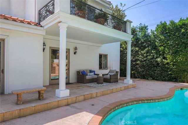 16459 Otsego Street, Encino, CA 91436