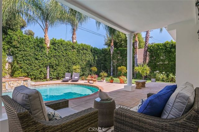 16459 Otsego Street, Encino, CA 91436