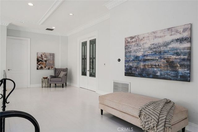 16459 Otsego Street, Encino, CA 91436