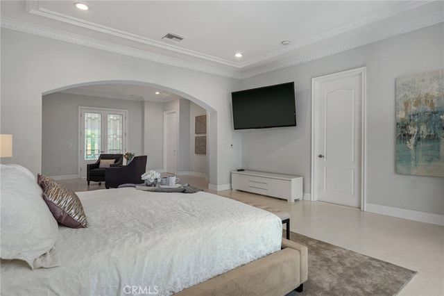 16459 Otsego Street, Encino, CA 91436