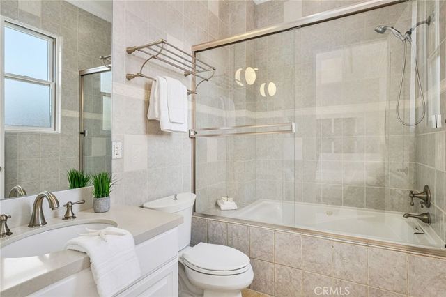16459 Otsego Street, Encino, CA 91436