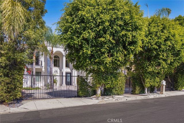 16459 Otsego Street, Encino, CA 91436