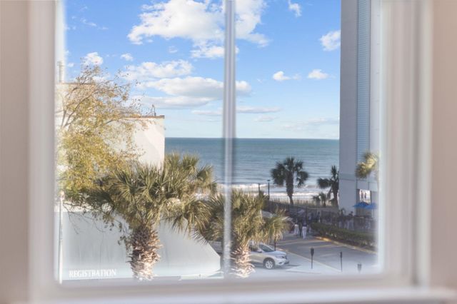 202 Madison Ct., Myrtle Beach, SC 29577