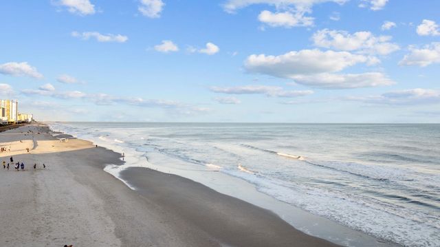 202 Madison Ct., Myrtle Beach, SC 29577