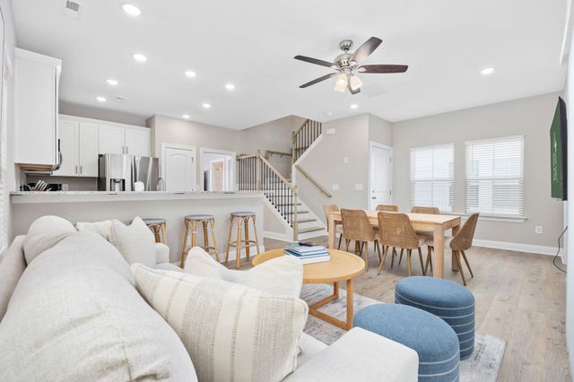 202 Madison Ct., Myrtle Beach, SC 29577