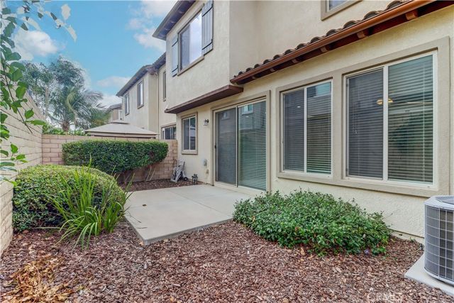 6860 Ivy Creek Way, Moorpark, CA 93021