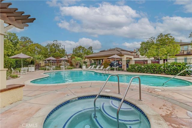 6860 Ivy Creek Way, Moorpark, CA 93021