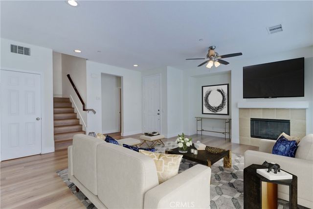 6860 Ivy Creek Way, Moorpark, CA 93021