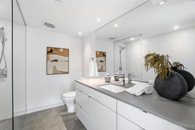 1824 Elm Street, Cincinnati, OH 45202