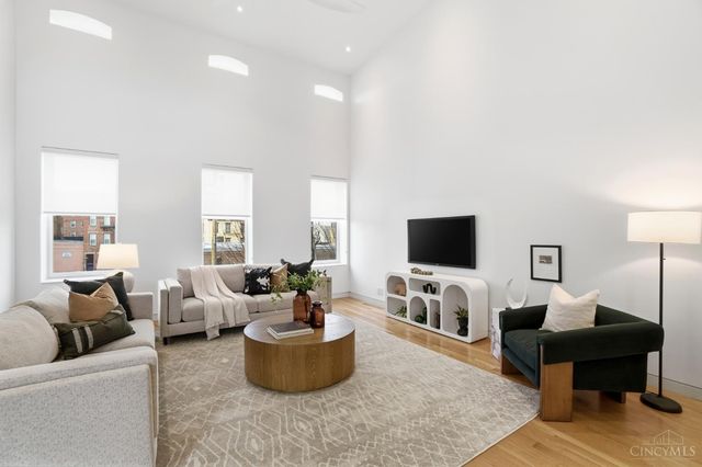 1824 Elm Street, Cincinnati, OH 45202