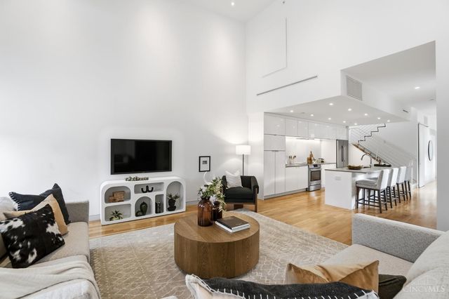 1824 Elm Street, Cincinnati, OH 45202