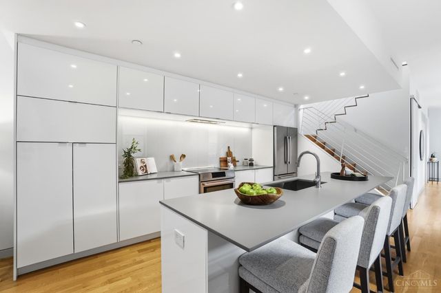 1824 Elm Street, Cincinnati, OH 45202