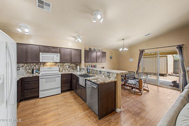 9051 W RAVEN Drive, Arizona City, AZ 85123