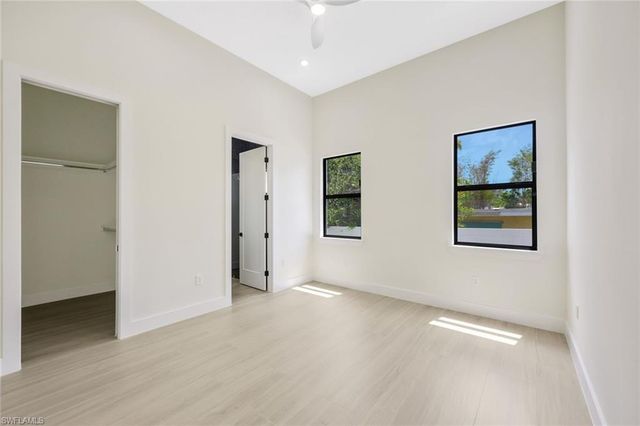 1297 Trail Terrace DR, Naples, FL 34103