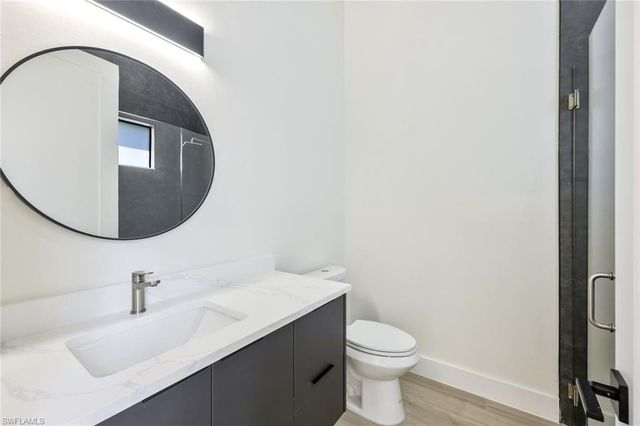 1297 Trail Terrace DR, Naples, FL 34103