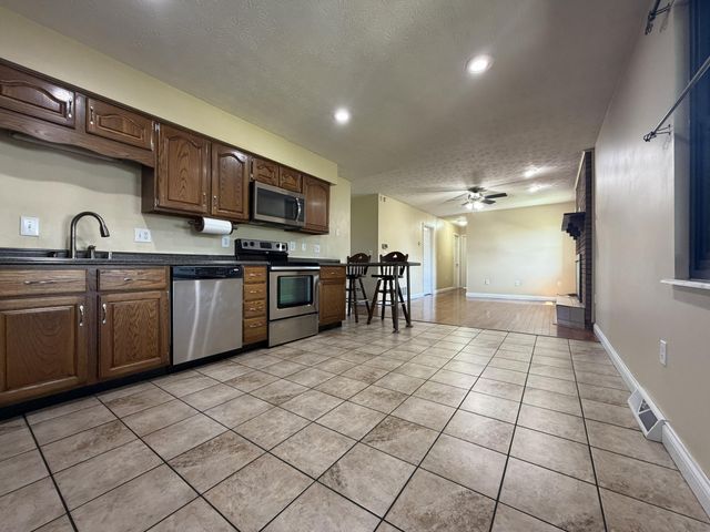 411 Boat Dock Road, Somerset, KY 42501