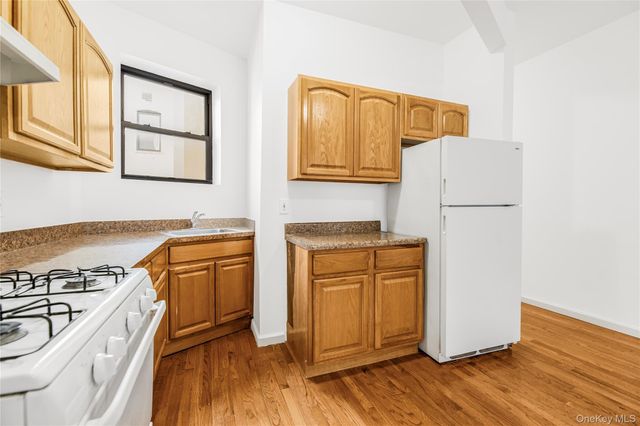 1608 Amsterdam Avenue 4B, New York (manhattan), NY 10031