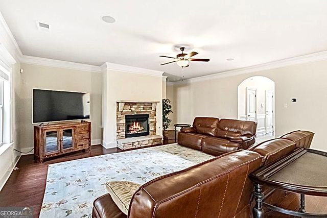 339 Oatgrass Drive, Grayson, GA 30017