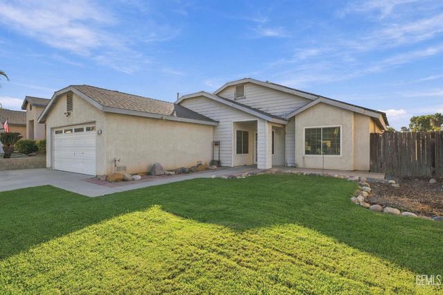 6217 Castle Cary Drive, Bakersfield, CA 93306