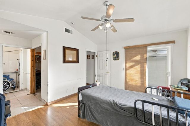 6217 Castle Cary Drive, Bakersfield, CA 93306