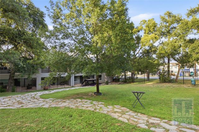 1514 Parker LN 102, Austin, TX 78741