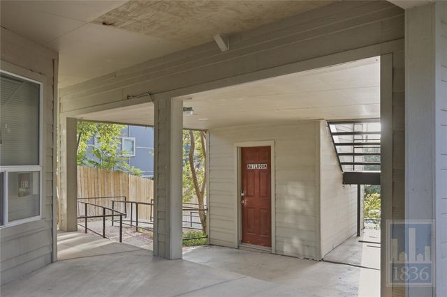 1514 Parker LN 102, Austin, TX 78741