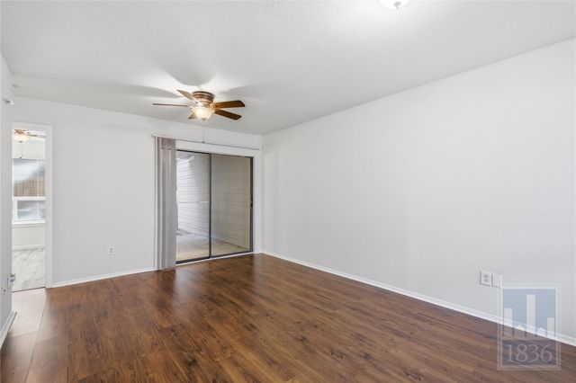 1514 Parker LN 102, Austin, TX 78741
