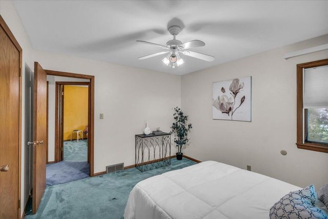 8630 W Peck COURT, Milwaukee, WI 53225