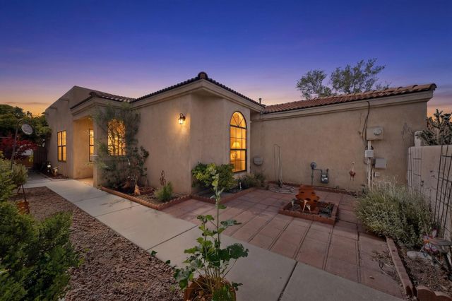 331 Serenity Court SE, Albuquerque, NM 87123