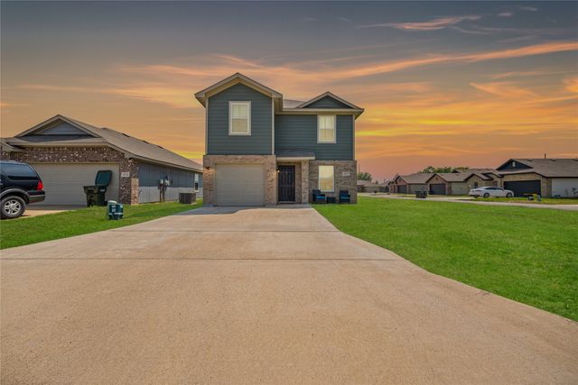 452 Bobbie Street, Mabank, TX 75147