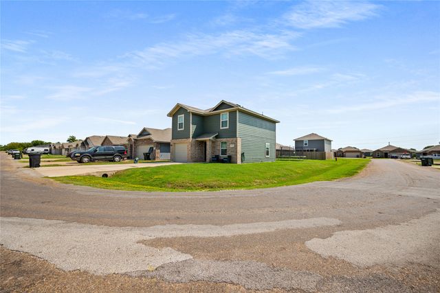 452 Bobbie Street, Mabank, TX 75147