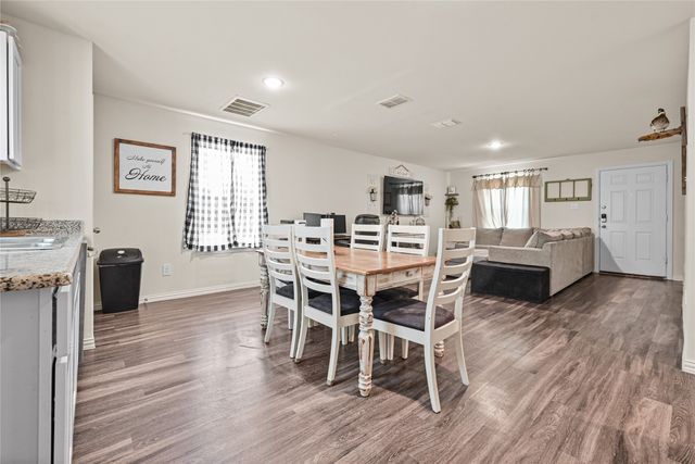 452 Bobbie Street, Mabank, TX 75147