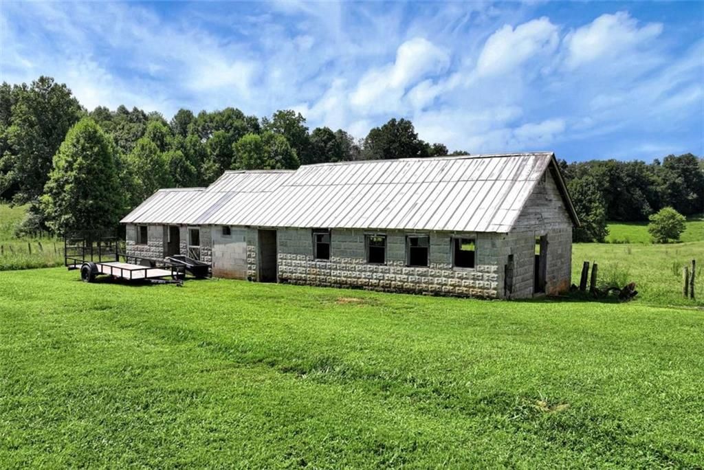 Image 43 of property listing at 4041 Ada Street, Blue Ridge, GA 30513