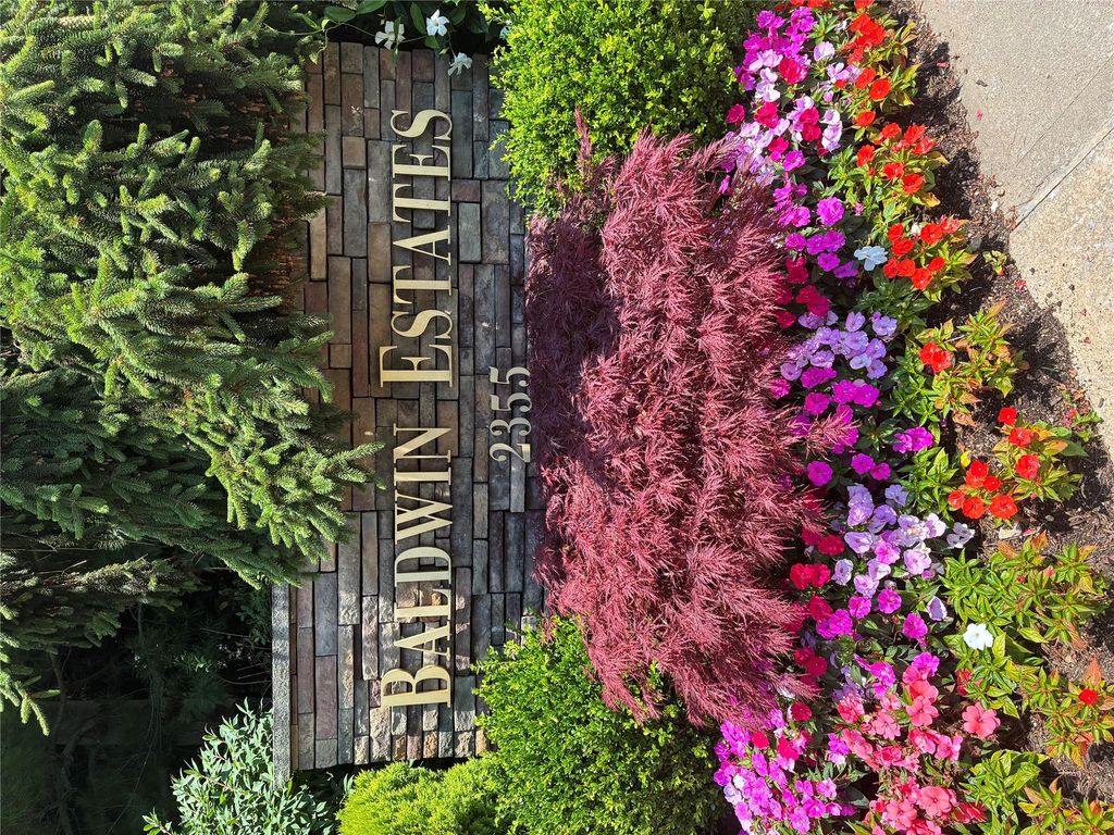 2355 Pershing Boulevard 707, Baldwin, NY 11510