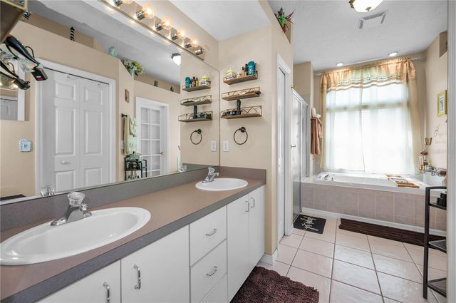 7951 ROUNDELAY DRIVE, New Port Richey, FL 34654