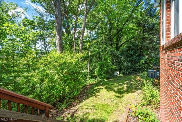 6524 E Pleasant Valley Road, Independence, OH 44131