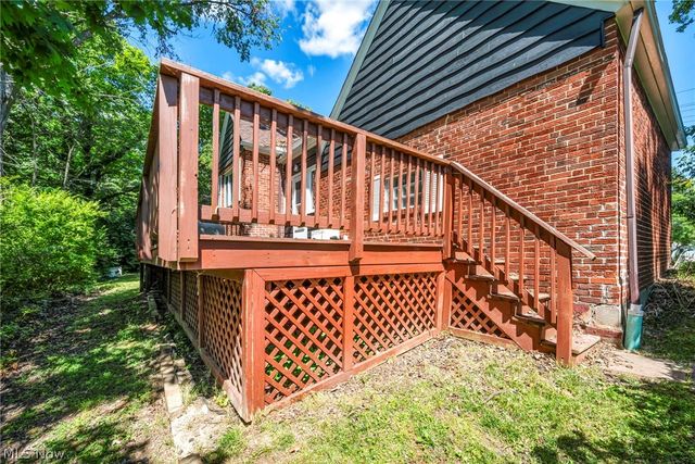 6524 E Pleasant Valley Road, Independence, OH 44131