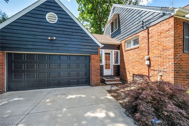 6524 E Pleasant Valley Road, Independence, OH 44131